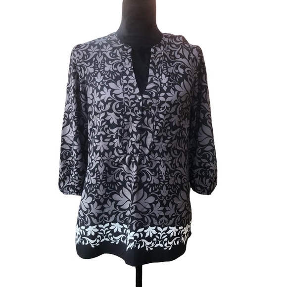 LOFT Tops - Ann Taylor Loft Dark Floral Blouse size Small